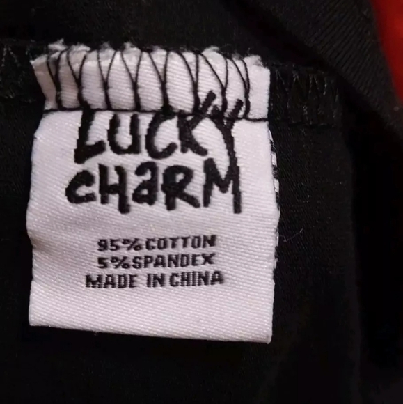 MENS BKYS NWOT BLACK/RED RHINESTONE LUCKY CHARM TEE SZ SM - Picture 4 of 4